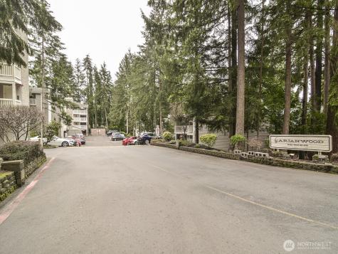 14527 NE 40th Street Bellevue WA 98007