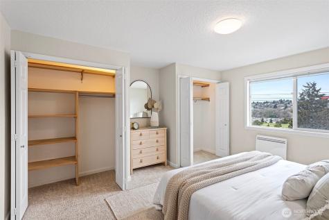 2625 13th Avenue W Seattle WA 98119