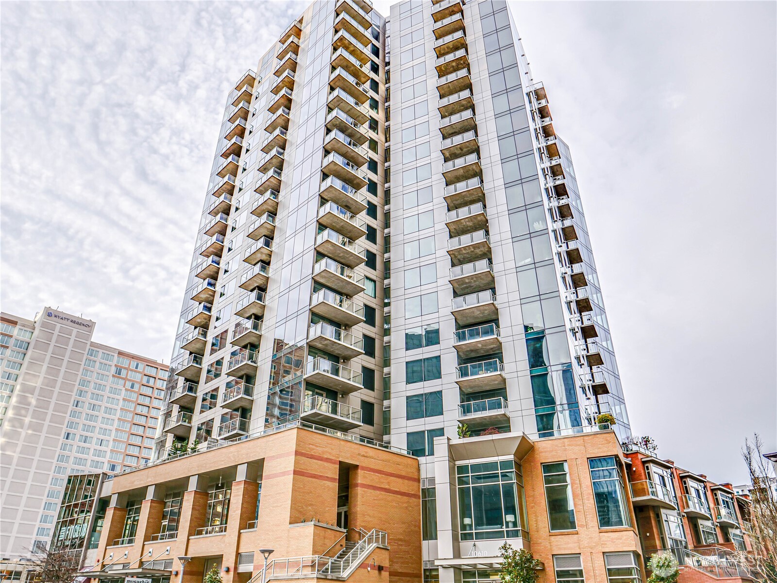 10610 NE 9th Place Bellevue WA 98004