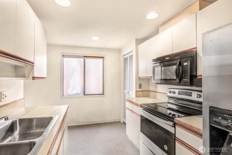 505 W Roy Street Seattle WA 98119