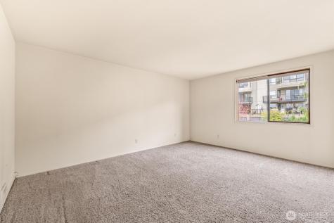 505 W Roy Street Seattle WA 98119