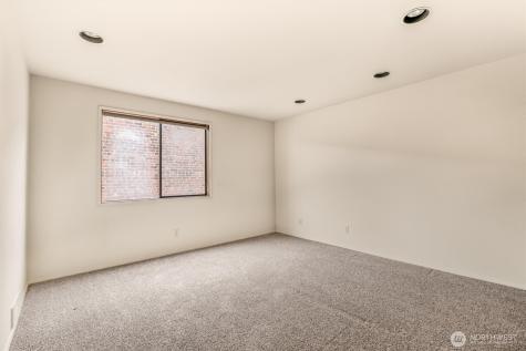 505 W Roy Street Seattle WA 98119