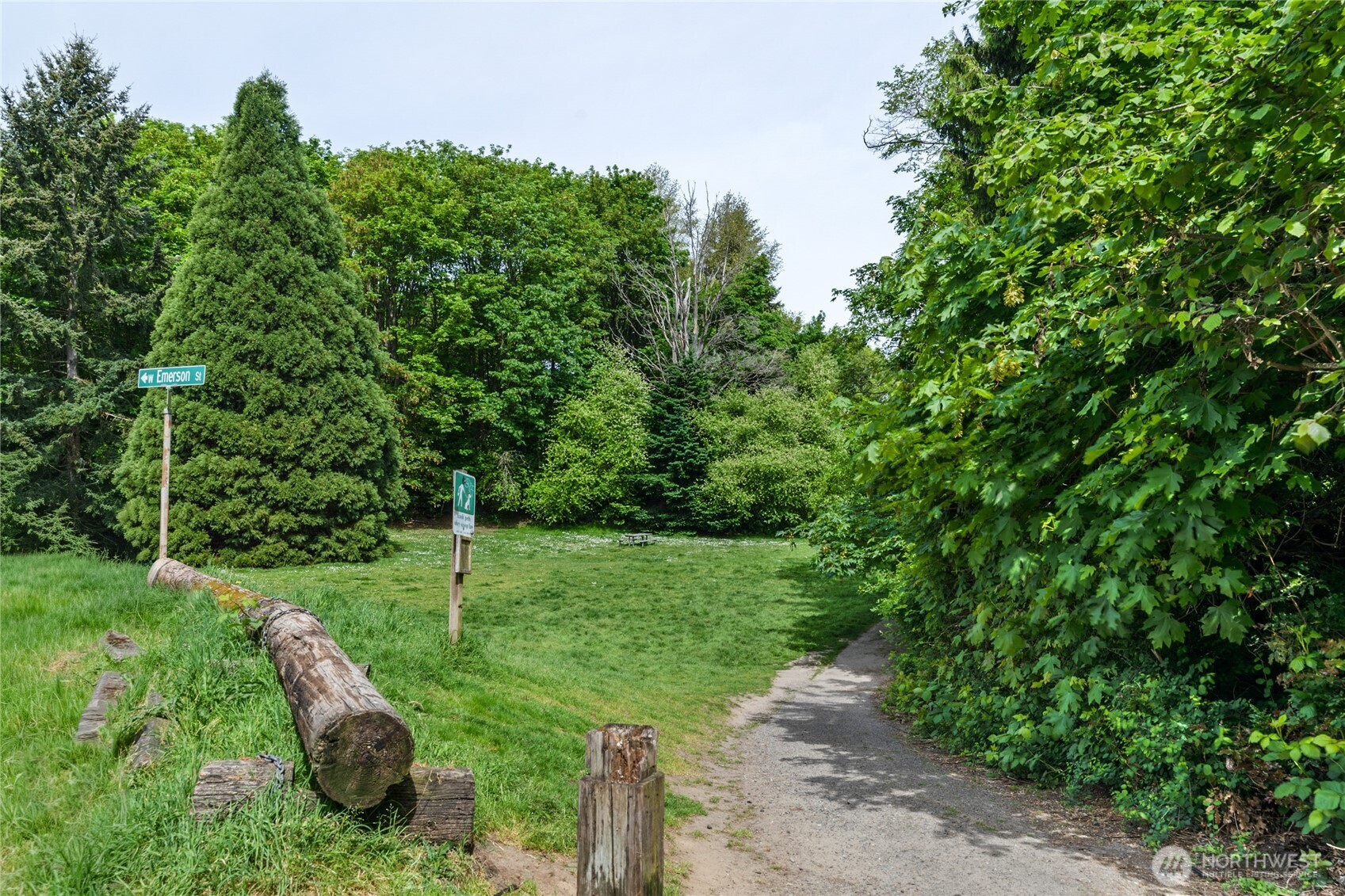 3710 26th Place W Seattle WA 98199
