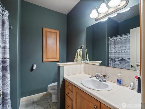 320 E 32nd Street Tacoma WA 98404