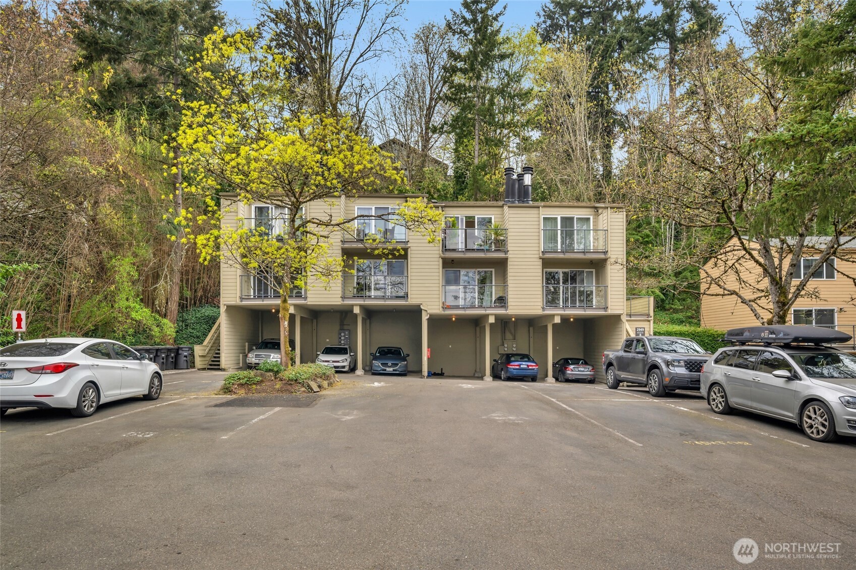 2949 76th Avenue SE Mercer Island WA 98040