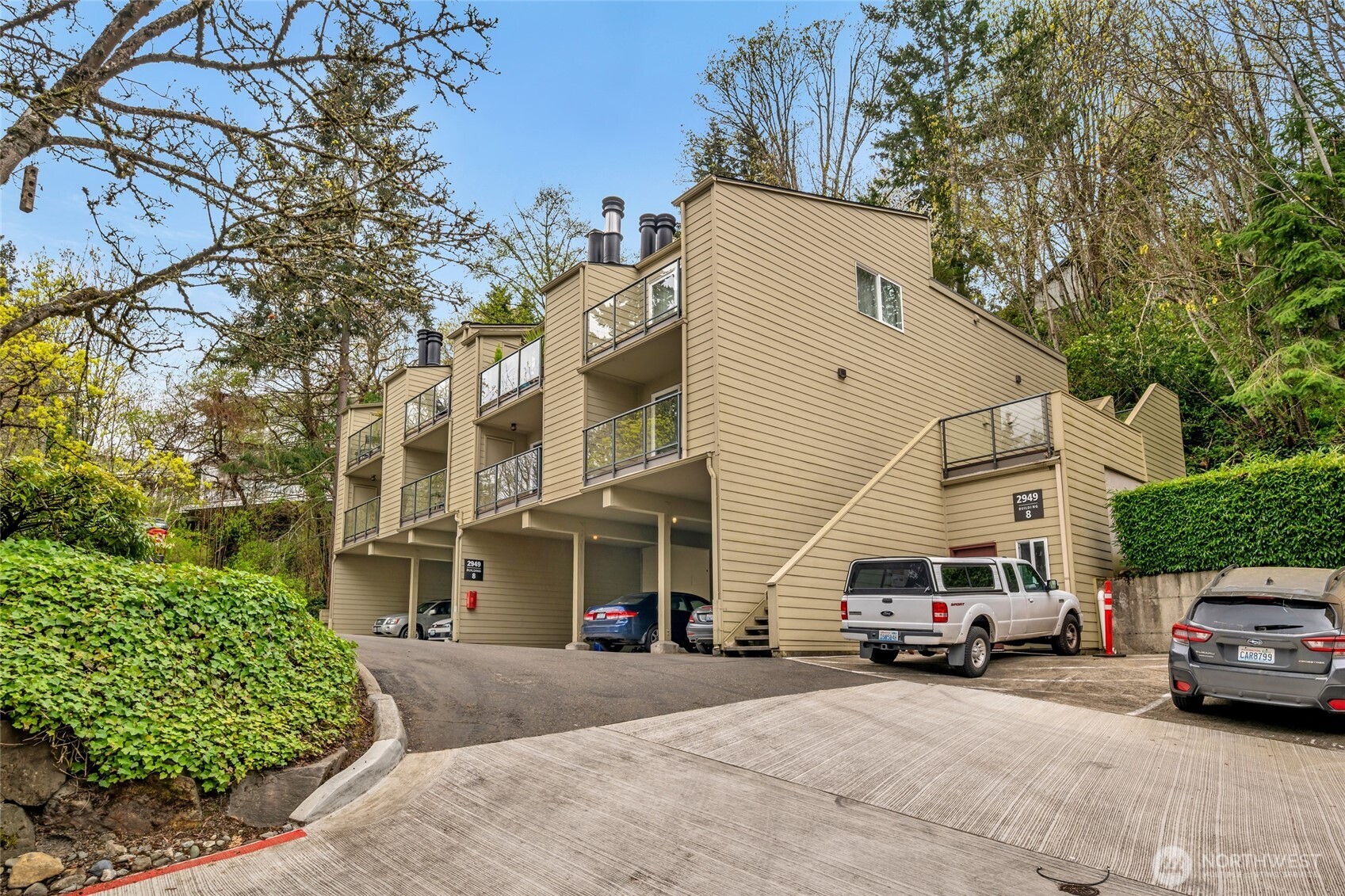 2949 76th Avenue SE Mercer Island WA 98040