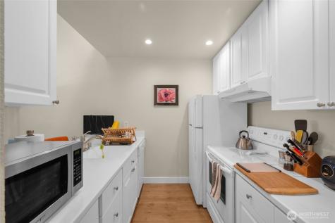 2949 76th Avenue SE Mercer Island WA 98040