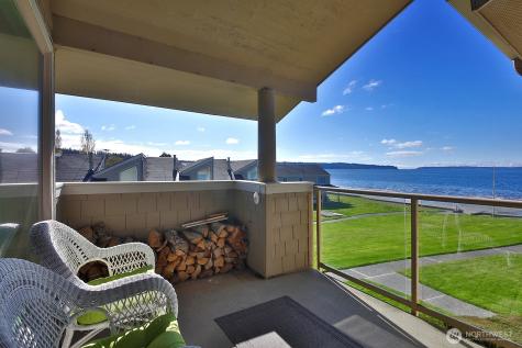 816 Old Beach Road Freeland WA 98249