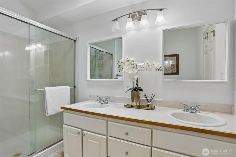 9834 NE 130th Place Kirkland WA 98034