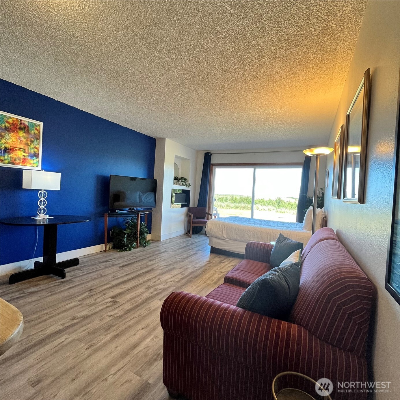 304 14th Street NW Long Beach WA 98631