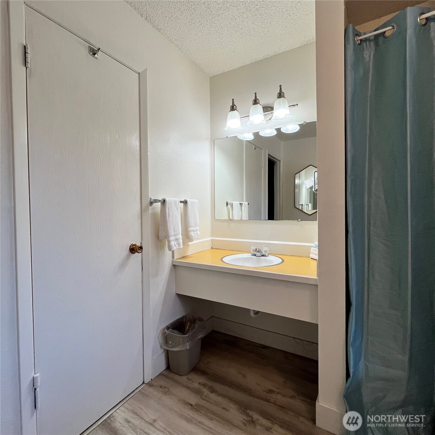 304 14th Street NW Long Beach WA 98631