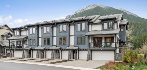2010 SE 12th Street North Bend WA 98045