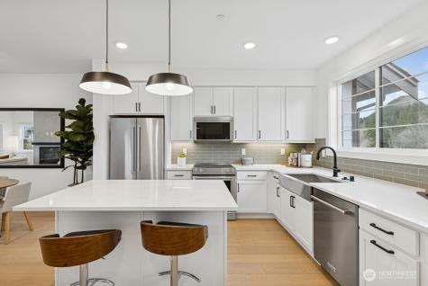 2010 SE 12th Street North Bend WA 98045