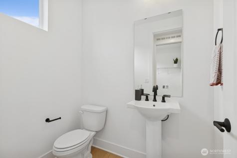 2010 SE 12th Street North Bend WA 98045
