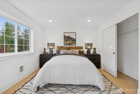 2010 SE 12th Street North Bend WA 98045