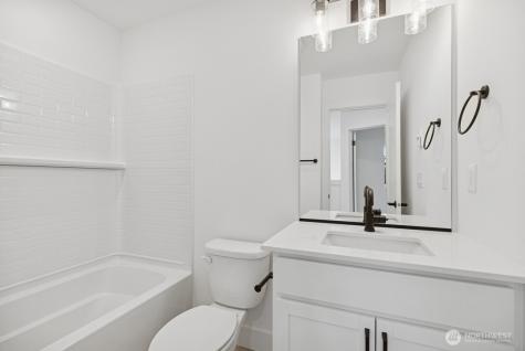 2010 SE 12th Street North Bend WA 98045