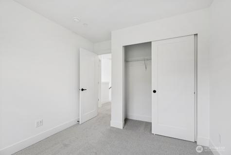 2010 SE 12th Street North Bend WA 98045