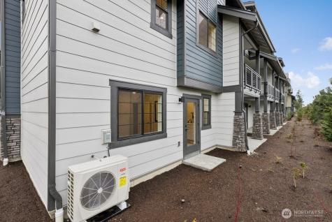2010 SE 12th Street North Bend WA 98045