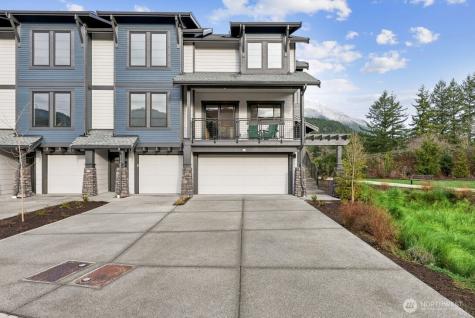 2010 SE 12th Street North Bend WA 98045