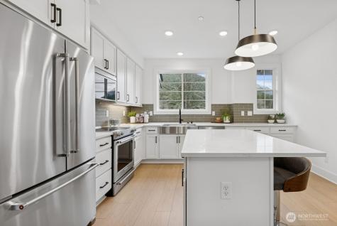 2010 SE 12th Street North Bend WA 98045