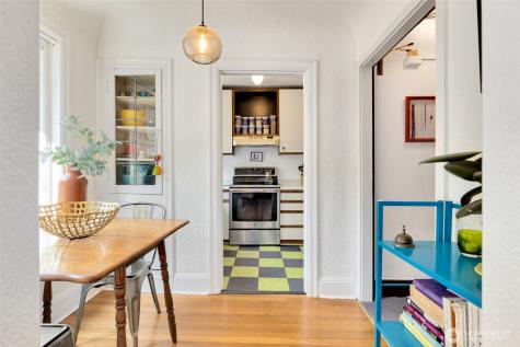 1101 17th Avenue Seattle WA 98122
