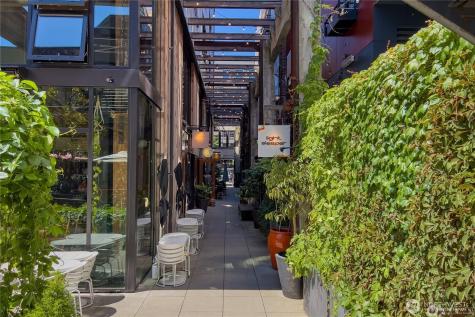 1101 17th Avenue Seattle WA 98122