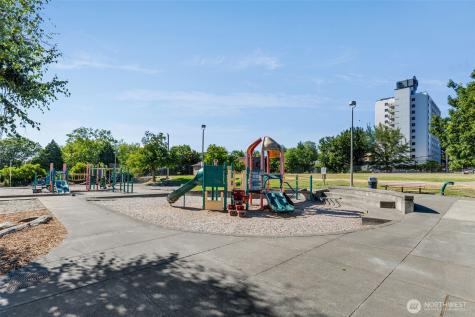 1101 17th Avenue Seattle WA 98122