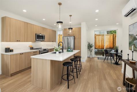 11812 NE 103rd Place Kirkland WA 98033