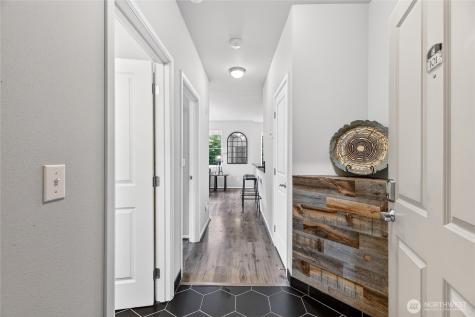 503 225th Lane NE Sammamish WA 98074