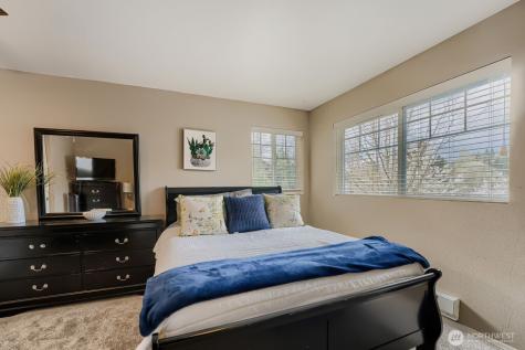 15150 140th Way SE Renton WA 98058