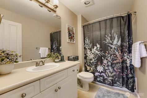15150 140th Way SE Renton WA 98058