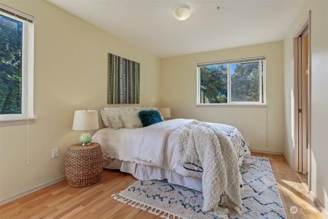 12050 15th Avenue Ne Seattle WA 98125