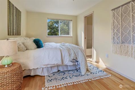 12050 15th Avenue Ne Seattle WA 98125