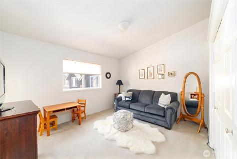 2443 55th Avenue SW Seattle WA 98116