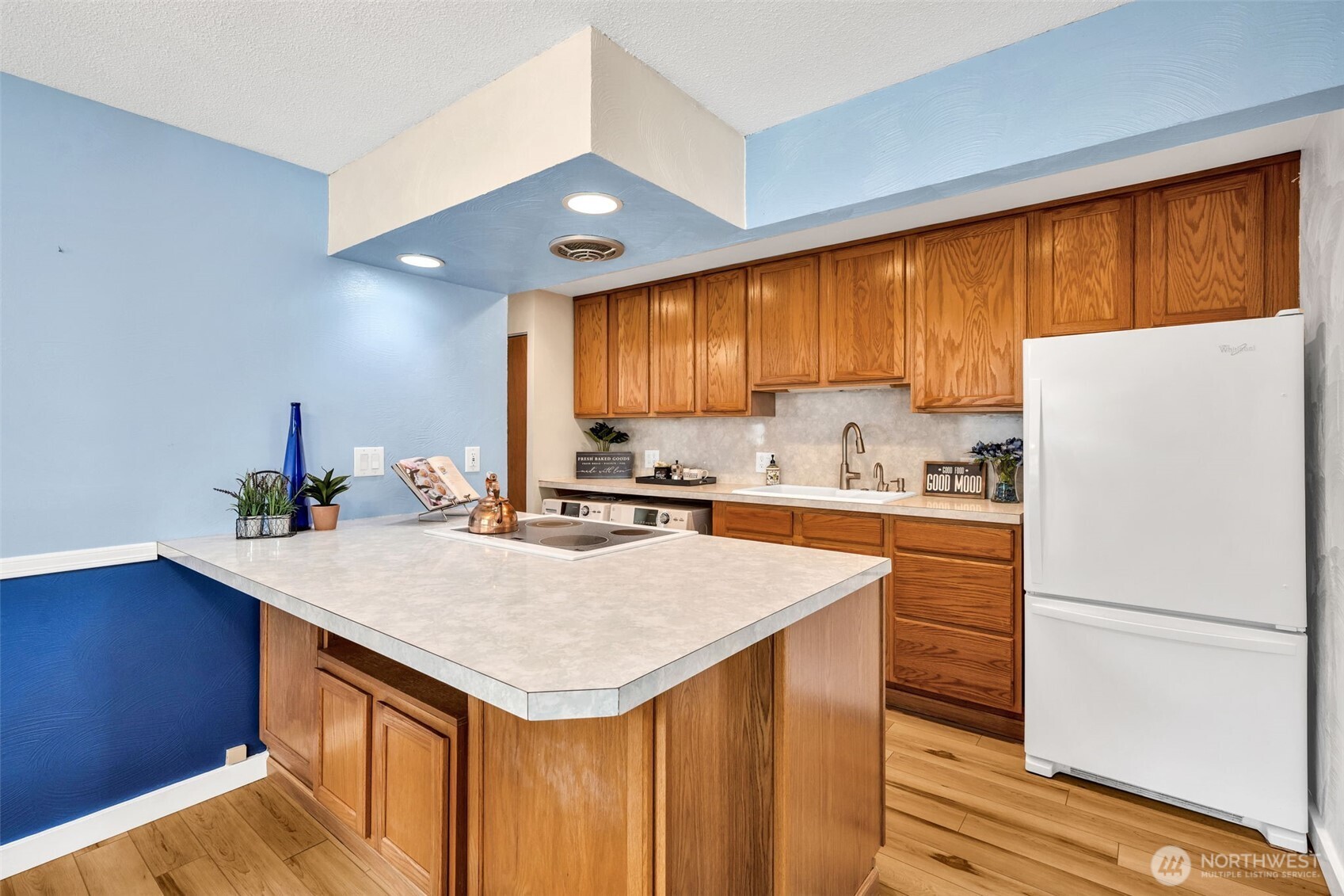 348 7th Place SE Puyallup WA 98372