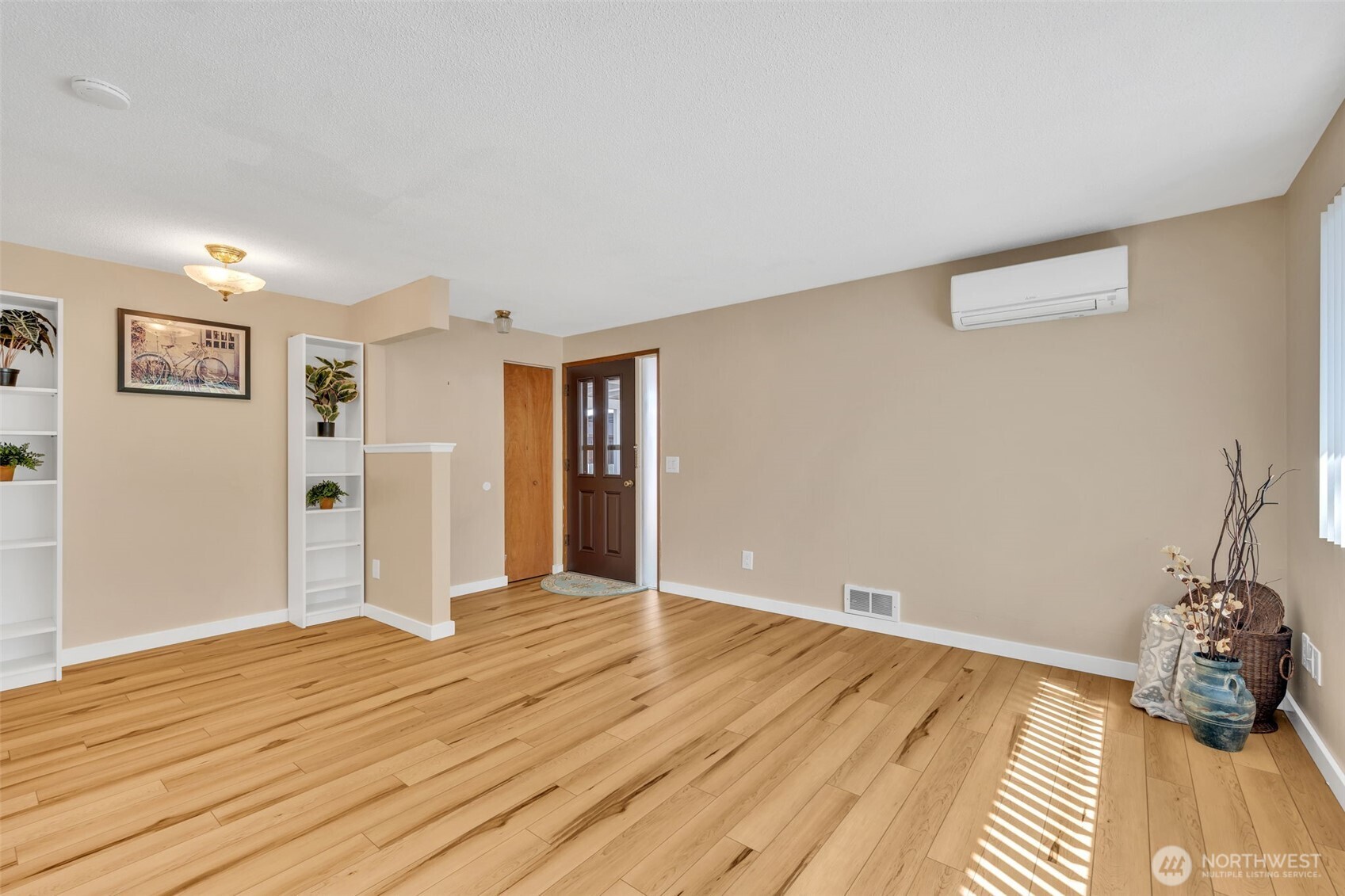 348 7th Place SE Puyallup WA 98372