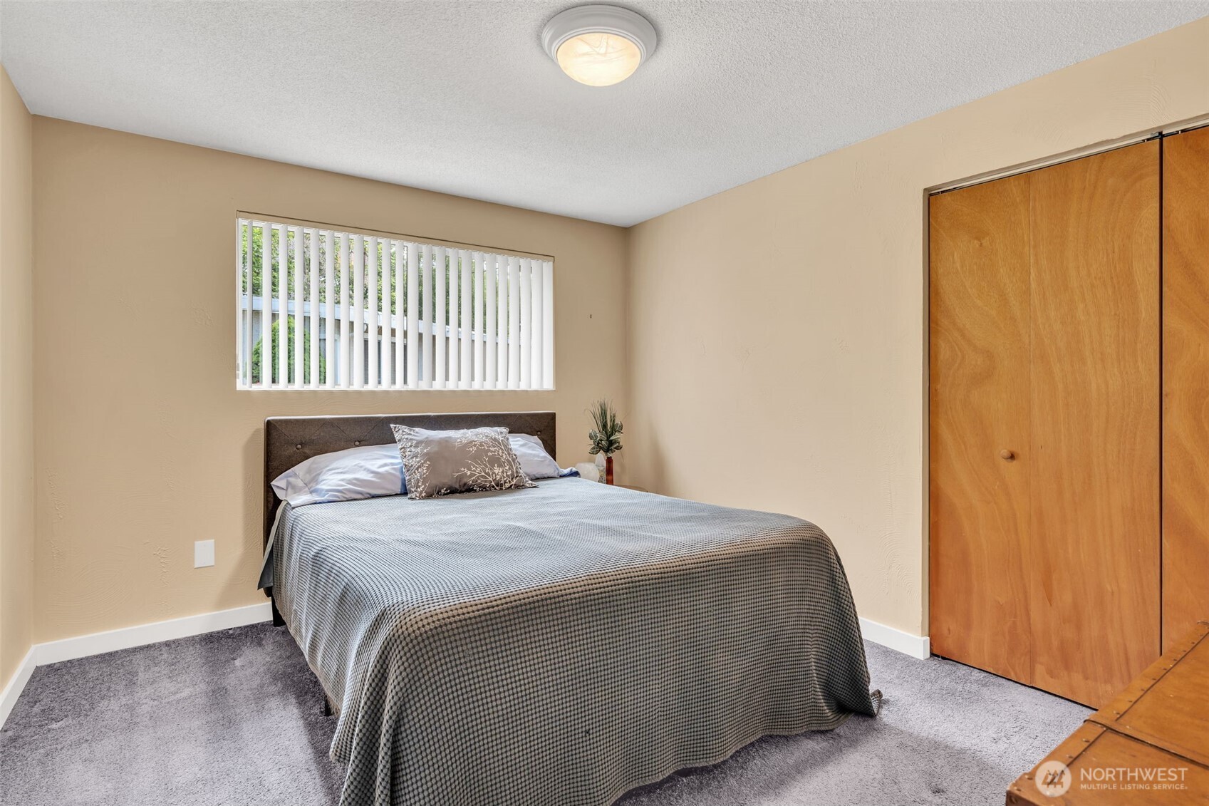 348 7th Place SE Puyallup WA 98372