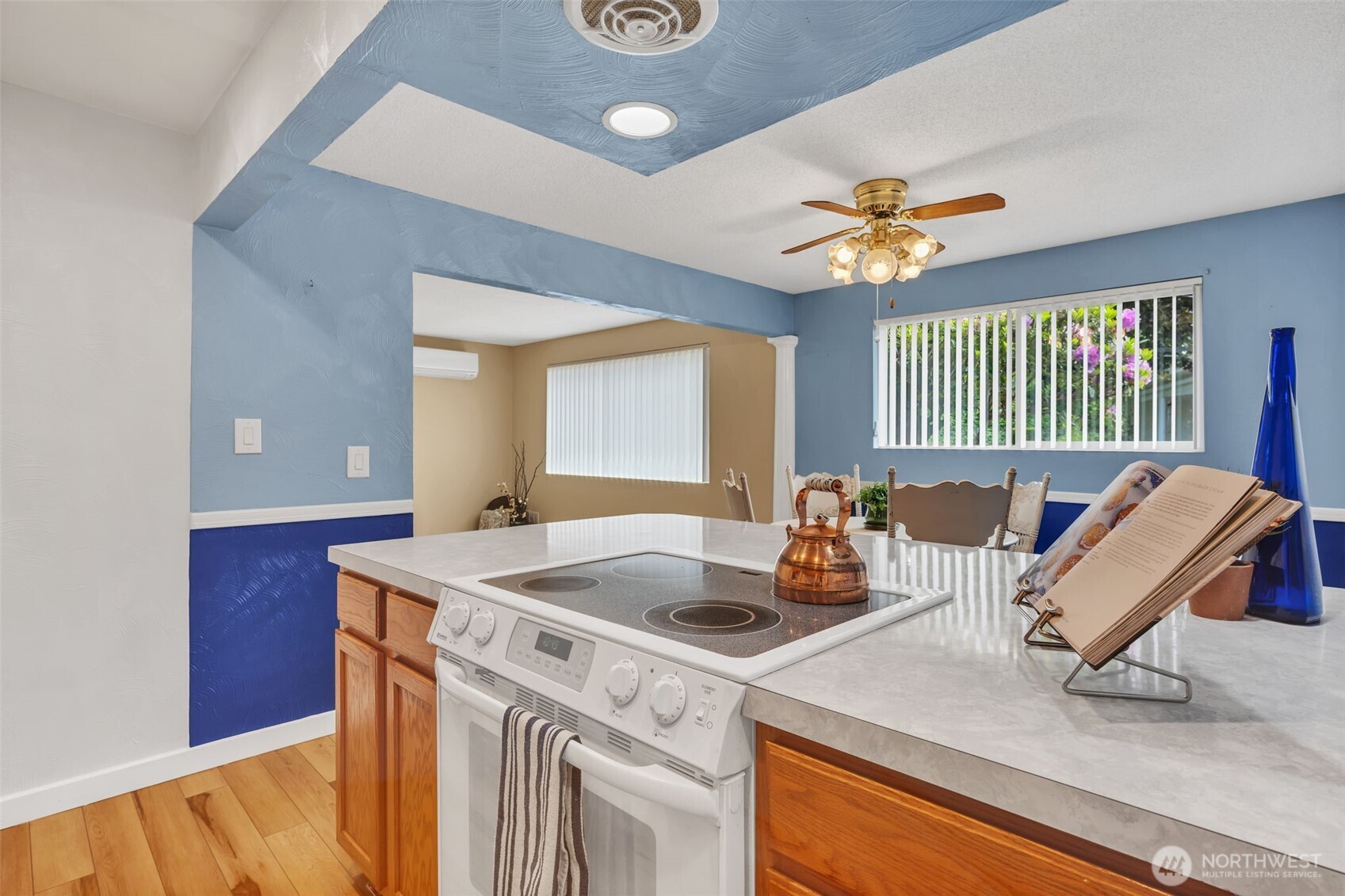 348 7th Place SE Puyallup WA 98372