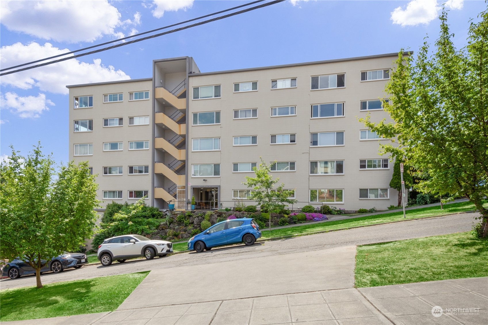 919 2nd Avenue W Seattle WA 98119