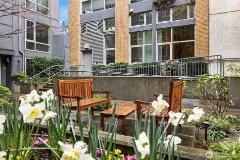 530 Broadway E Seattle WA 98102