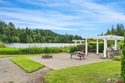 7574 129th Place SE Newcastle WA 98056