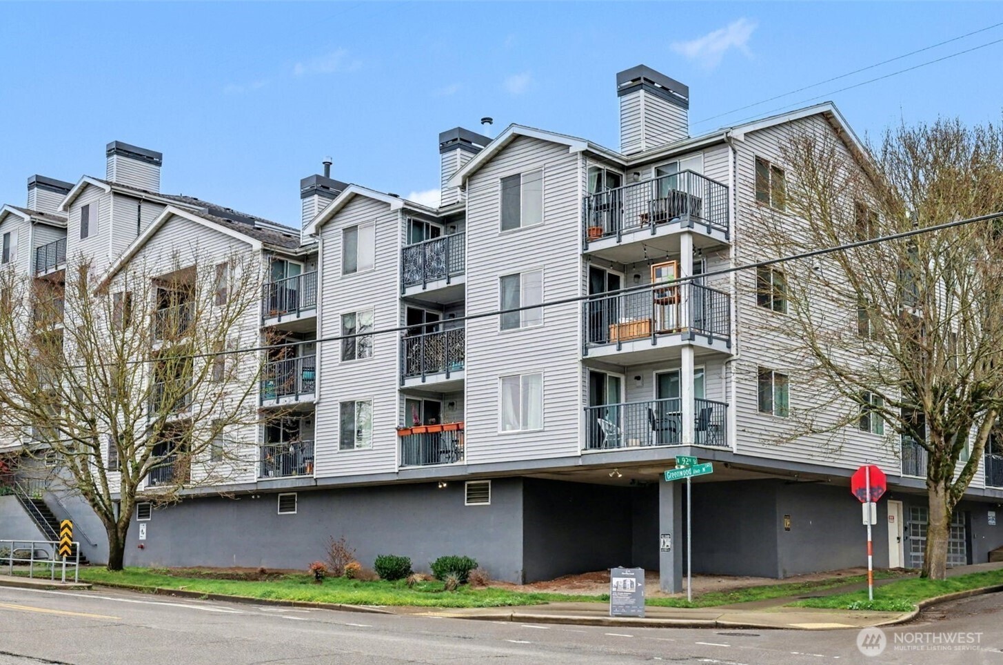 9200 Greenwood Avenue N Seattle WA 98103