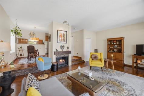 22711 Lakeview Drive Mountlake Terrace WA 98043
