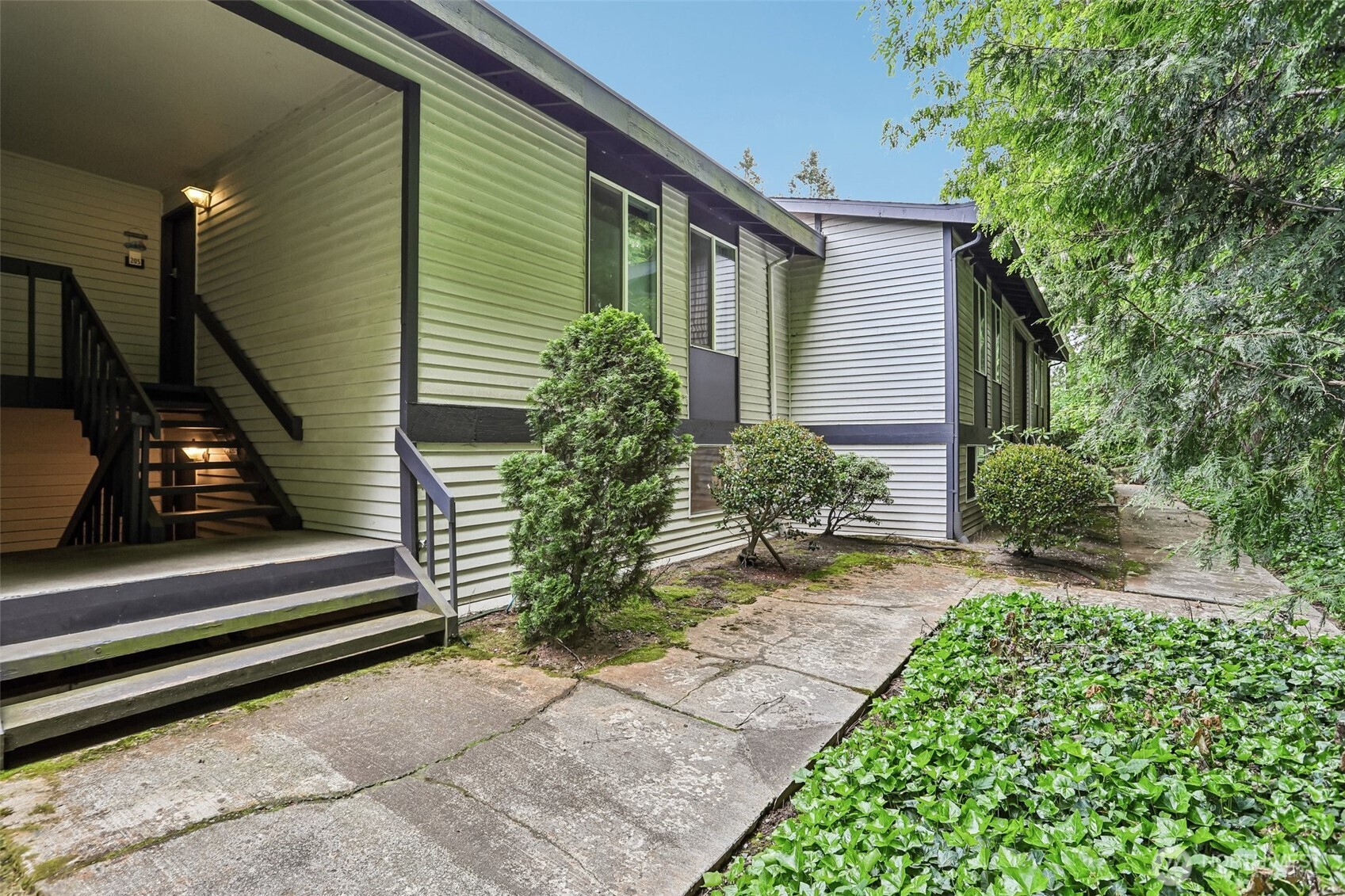 430 Bellevue Way SE Bellevue WA 98004