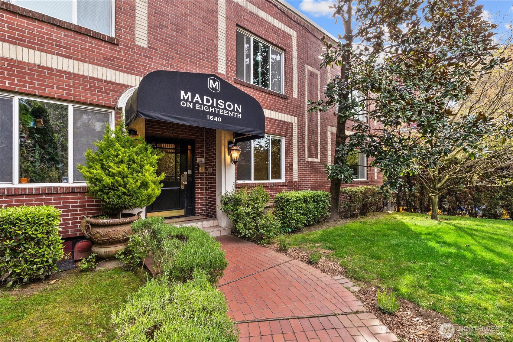 1640 18th Avenue Seattle WA 98122