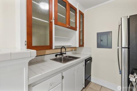 1640 18th Avenue Seattle WA 98122