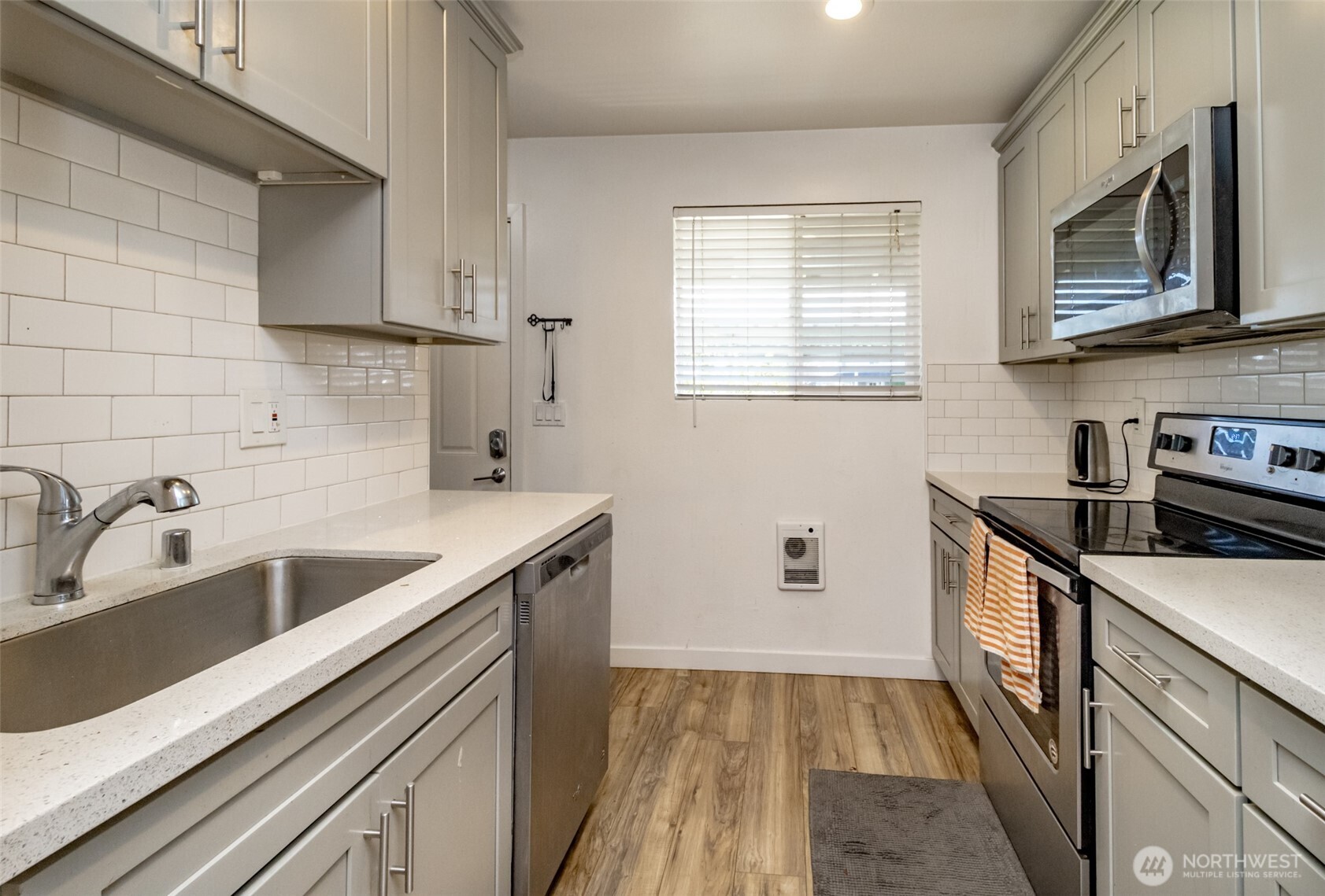 12416 SE 272nd Kent WA 98030