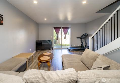 12416 SE 272nd Kent WA 98030