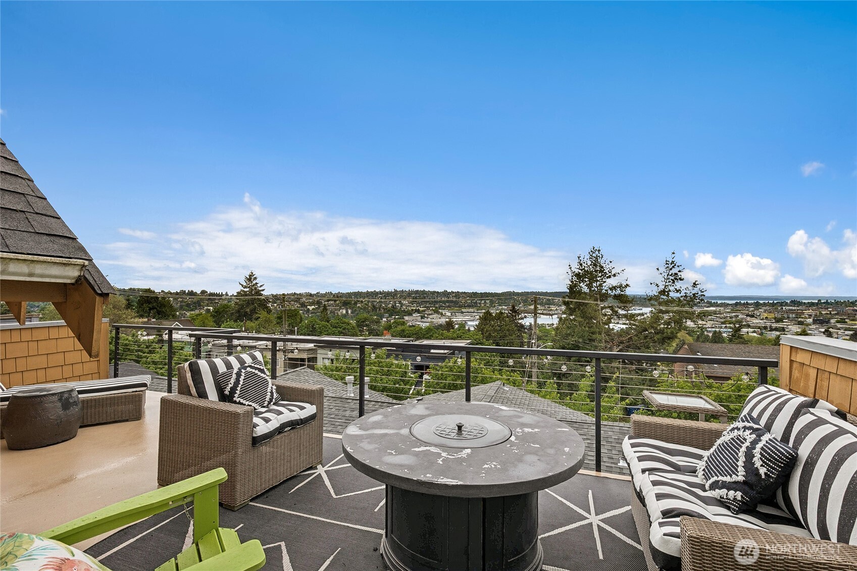 4318 Greenwood Avenue N Seattle WA 98103