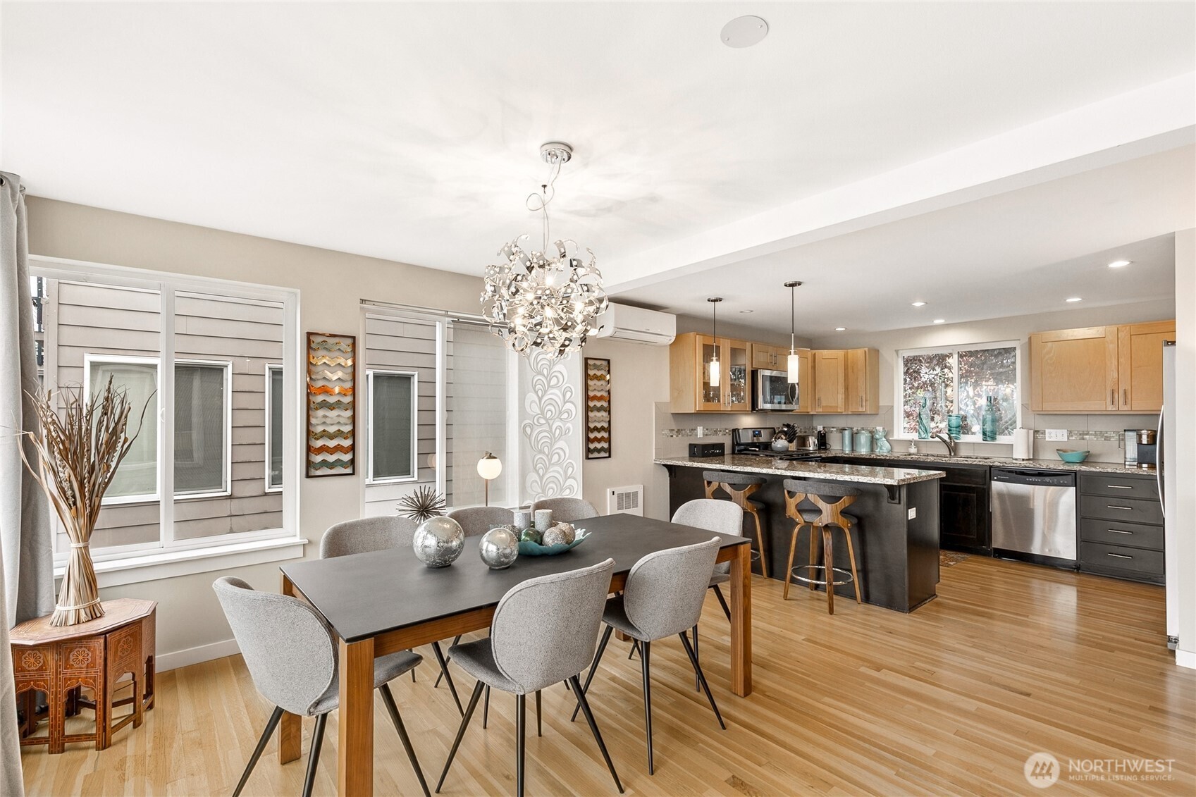4318 Greenwood Avenue N Seattle WA 98103
